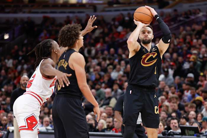 Dec 23, 2023; Chicago, Illinois, USA; Cleveland Cavaliers guard Max Strus (1) shoots against the Chicago Bulls during the second half at United Center. Mandatory Credit: Kamil Krzaczynski-USA TODAY Sports